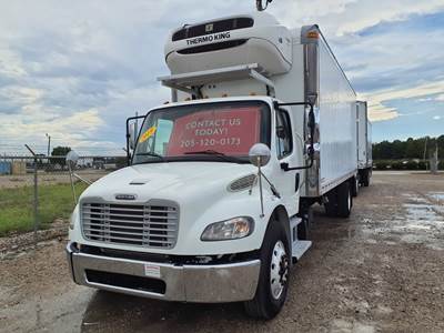 Freightliner M2 106 24 ft Refrigerated Truck - 280HP, 6 Speed Automatic