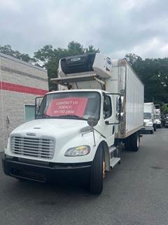 Freightliner M2 106 18 ft Refrigerated Truck - 240HP, 9 Speed Automatic