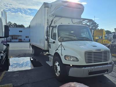 Freightliner M2 106 24 ft Refrigerated Truck - 240HP, 6 Speed Automatic, Liftgate