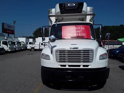 Freightliner M2 106 26 ft Refrigerated Truck - 270HP, 6 Speed Automatic