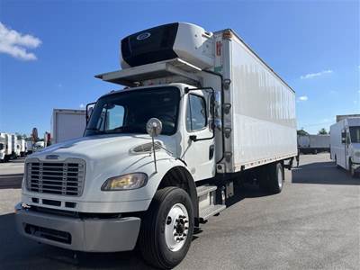 Freightliner M2 106 26 ft Refrigerated Truck - 270HP, 6 Speed Automatic, Liftgate