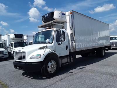 Freightliner M2 106 26 ft Refrigerated Truck - 280HP, 9 Speed Automatic, Liftgate