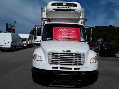 Freightliner M2 106 26 ft Refrigerated Truck - 330HP, 6 Speed Automatic