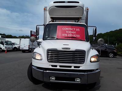 Freightliner M2 106 26 ft Refrigerated Truck - 350HP, 6 Speed Automatic, Liftgate
