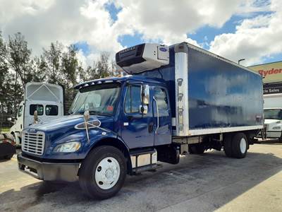 Freightliner M2 106 22 ft Refrigerated Truck - 240HP, 5 Speed Automatic, Liftgate