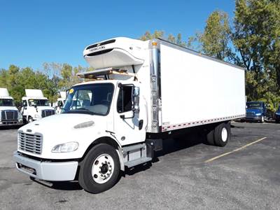 Freightliner M2 106 26 ft Refrigerated Truck - 240HP, 6 Speed Automatic