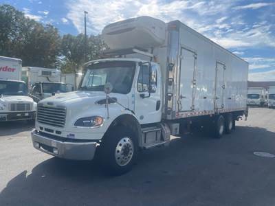 Freightliner M2 106 28 ft Refrigerated Truck - 370HP, 10 Speed Manual, Liftgate