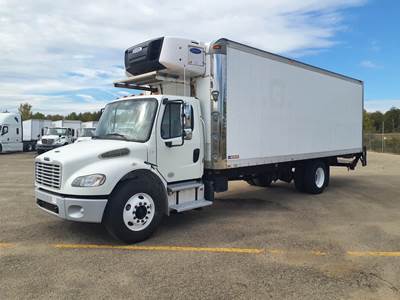 Freightliner M2 106 26 ft Refrigerated Truck - 240HP, 6 Speed Automatic, Liftgate