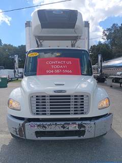 Freightliner M2 106 26 ft Refrigerated Truck - 240HP, 9 Speed Automatic, Liftgate