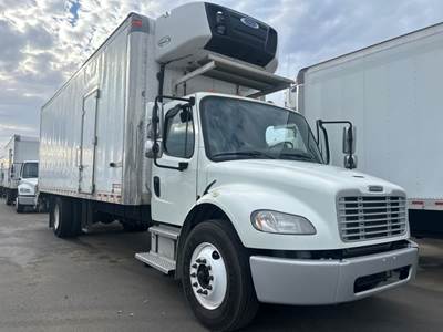 Freightliner M2 106 26 ft Refrigerated Truck - 240HP, 9 Speed Automatic, Liftgate