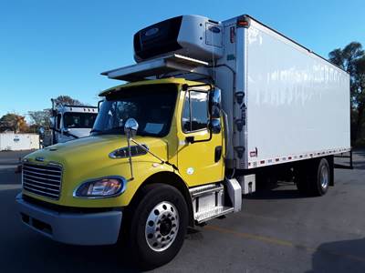 Freightliner M2 106 22 ft Refrigerated Truck - 240HP, 6 Speed Automatic