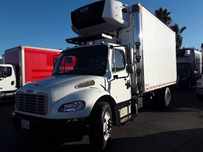 Freightliner M2 106 16 ft Refrigerated Truck - 240HP, 6 Speed Automatic, Liftgate