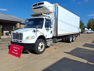 Freightliner M2 106 26 ft Refrigerated Truck - 300HP, 6 Speed Automatic, Liftgate