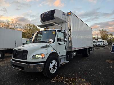 Freightliner M2 106 26 ft Refrigerated Truck - 300HP, 6 Speed Automatic, Liftgate