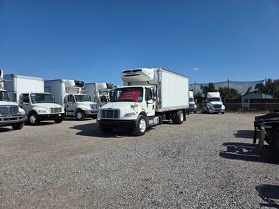 Freightliner M2 106 18 ft Refrigerated Truck - 260HP, 6 Speed Automatic