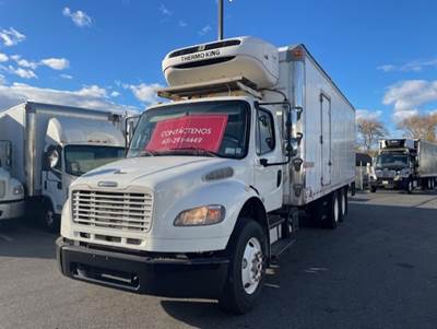 Freightliner M2 106 26 ft Refrigerated Truck - 270HP, 6 Speed Automatic, Liftgate