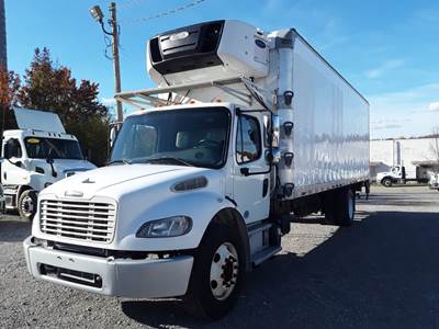 Freightliner M2 106 26 ft Refrigerated Truck - 240HP, 9 Speed Automatic, Liftgate