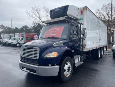 Freightliner M2 106 26 ft Refrigerated Truck - 300HP, 6 Speed Automatic, Liftgate