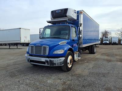 Freightliner M2 106 26 ft Refrigerated Truck - 240HP, 6 Speed Automatic