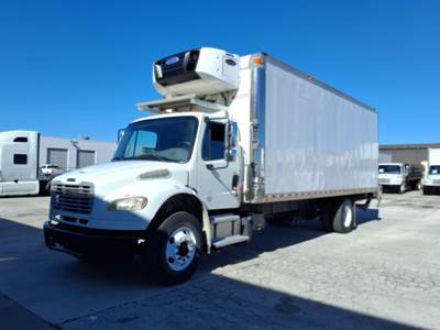 Freightliner M2 106 24 ft Refrigerated Truck - 270HP, 6 Speed Automatic, Liftgate