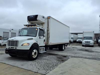 Freightliner M2 106 24 ft Refrigerated Truck - 270HP, 6 Speed Automatic, Liftgate