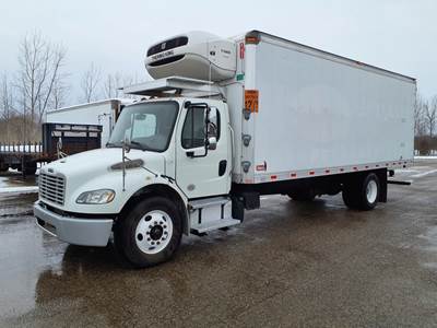Freightliner M2 106 24 ft Refrigerated Truck - 260HP, 7 Speed Automatic