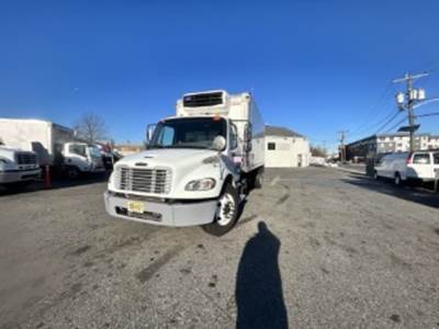 Freightliner M2 106 18 ft Refrigerated Truck - 240HP, 6 Speed Automatic