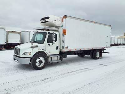 Freightliner M2 106 24 ft Refrigerated Truck - 260HP, 7 Speed Automatic