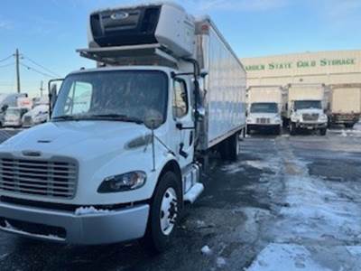 Freightliner M2 106 26 ft Refrigerated Truck - 280HP, 6 Speed Automatic, Liftgate