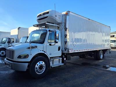Freightliner M2 106 26 ft Refrigerated Truck - 280HP, 6 Speed Automatic, Liftgate