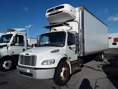 Freightliner M2 106 26 ft Refrigerated Truck - 240HP, 6 Speed Automatic