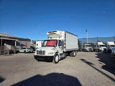 Freightliner M2 106 18 ft Refrigerated Truck - 260HP, 6 Speed Automatic