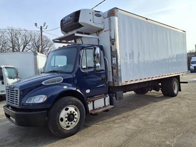 Freightliner M2 106 22 ft Refrigerated Truck - 280HP, 6 Speed Automatic