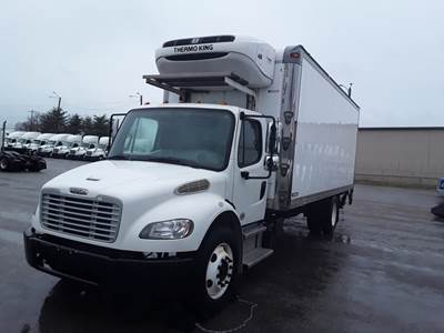 Freightliner M2 106 22 ft Refrigerated Truck - 240HP, 5 Speed Automatic, Liftgate