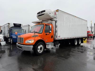 Freightliner M2 106 26 ft Refrigerated Truck - 300HP, 6 Speed Automatic, Liftgate