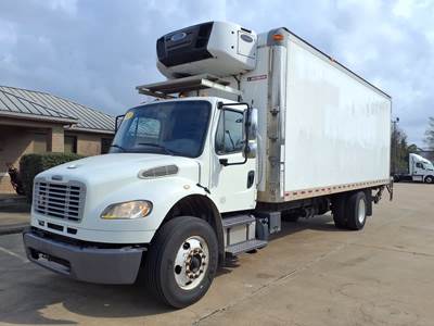 Freightliner M2 106 24 ft Refrigerated Truck - 270HP, 6 Speed Automatic, Liftgate
