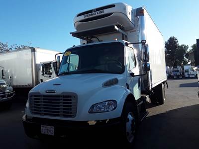 Freightliner M2 106 18 ft Refrigerated Truck - 240HP, 6 Speed Automatic, Liftgate