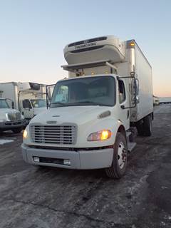 Freightliner M2 106 18 ft Refrigerated Truck - 280HP, 6 Speed Manual
