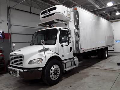 Freightliner M2 106 26 ft Refrigerated Truck - 260HP, 6 Speed Automatic