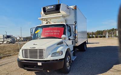 Freightliner M2 106 20 ft Refrigerated Truck - 240HP, 6 Speed Automatic, Liftgate