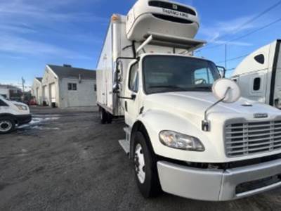 Freightliner M2 106 26 ft Refrigerated Truck - 240HP, 6 Speed Automatic