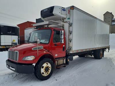 Freightliner M2 106 26 ft Refrigerated Truck - 280HP, 6 Speed Automatic, Liftgate