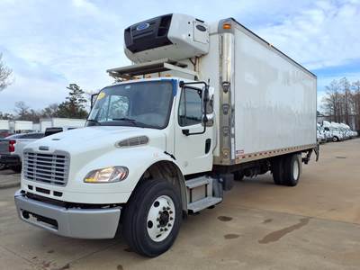 Freightliner M2 106 24 ft Refrigerated Truck - 270HP, 6 Speed Automatic, Liftgate