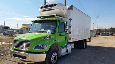 Freightliner M2 106 18 ft Refrigerated Truck - 240HP, 6 Speed Automatic