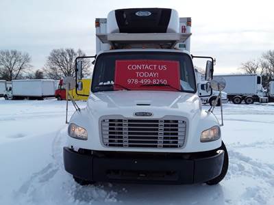 Freightliner M2 106 22 ft Refrigerated Truck - 260HP, 6 Speed Automatic