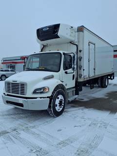Freightliner M2 106 26 ft Refrigerated Truck - 280HP, 6 Speed Automatic, Liftgate