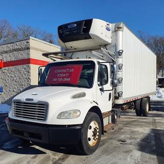 Freightliner M2 106 26 ft Refrigerated Truck - 240HP, 9 Speed Automatic