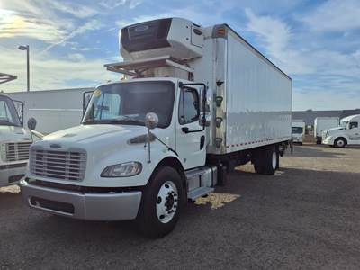 Freightliner M2 106 26 ft Refrigerated Truck - 240HP, 6 Speed Automatic, Liftgate