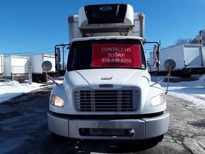 Freightliner M2 106 22 ft Refrigerated Truck - 260HP, 6 Speed Automatic
