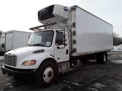 Freightliner M2 106 26 ft Refrigerated Truck - 240HP, 6 Speed Automatic